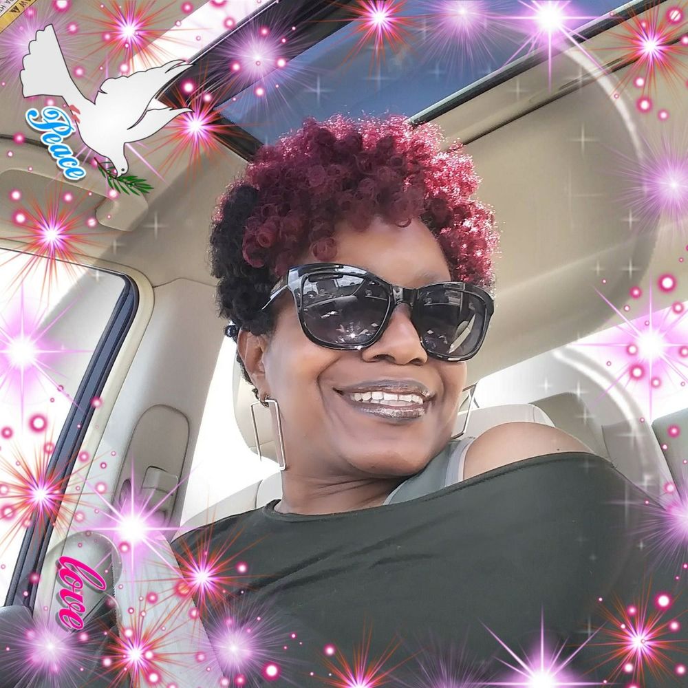 Meet your Posher, Jeanette